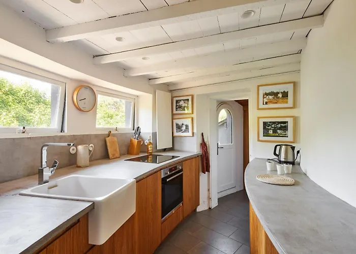 Unique Windmill And With Timeless Beauty Feriehus Ile d'Yeu